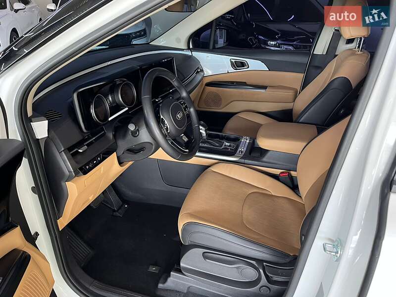 Мінівен Kia Carnival 2021 в Одесі