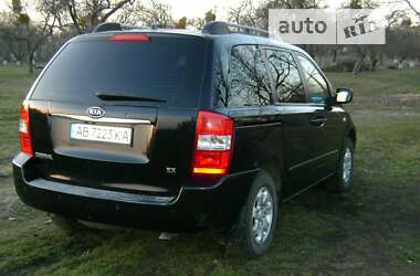 Минивэн Kia Carnival 2007 в Виннице