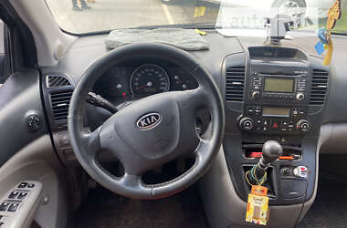Минивэн Kia Carnival 2008 в 