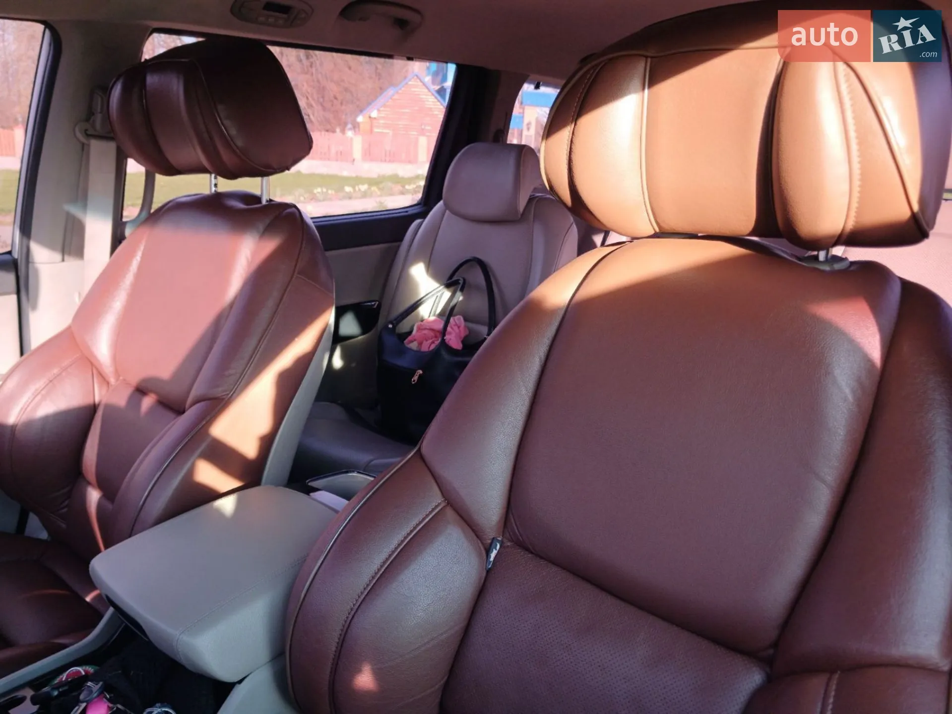 2014 Kia Carnival - мініатюра 33