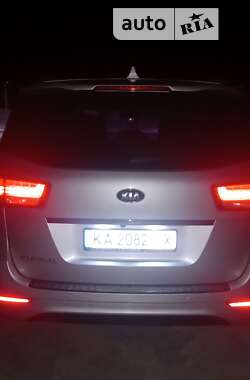 Минивэн Kia Carnival 2014 в Умани