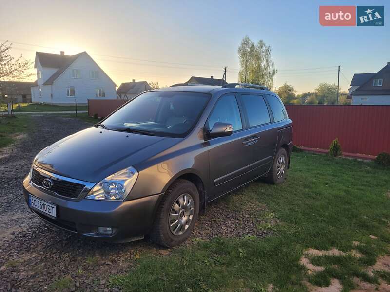 Минивэн Kia Carnival 2010 в Камне-Каширском фото 2 Минивэн Kia Carnival 2010 в Камне-Каширском