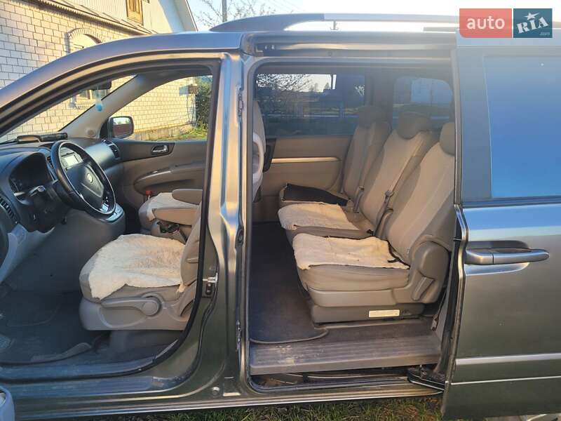 Минивэн Kia Carnival 2010 в Камне-Каширском фото 13 Минивэн Kia Carnival 2010 в Камне-Каширском
