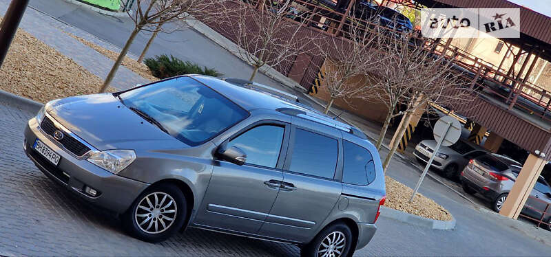 Мінівен Kia Carnival 2011 в Одесі