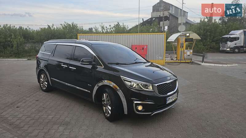 Минивэн Kia Carnival 2014 в Житомире