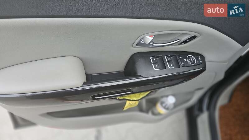 Минивэн Kia Carnival 2014 в Житомире