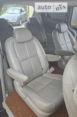 Минивэн Kia Carnival 2014 в Житомире