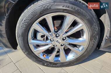 Мінівен Kia Carnival 2018 в Хмельницькому