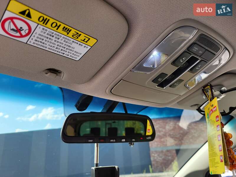 Минивэн Kia Carnival 2018 в Хмельницком