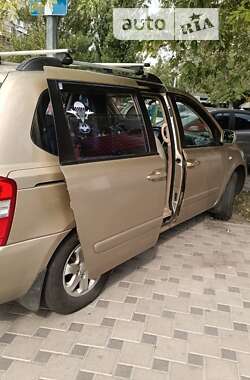 Мінівен Kia Carnival 2008 в Києві