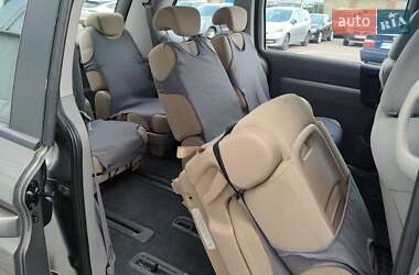 Мінівен Kia Carnival 2012 в Рівному