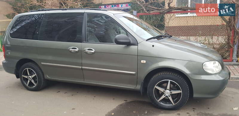 Мінівен Kia Carnival 2004 в Одесі