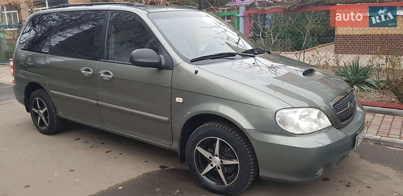 Мінівен Kia Carnival 2004 в Одесі