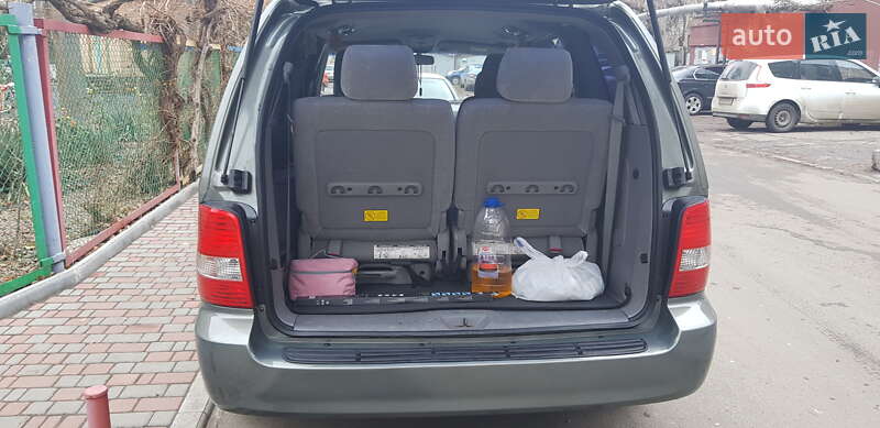 Мінівен Kia Carnival 2004 в Одесі