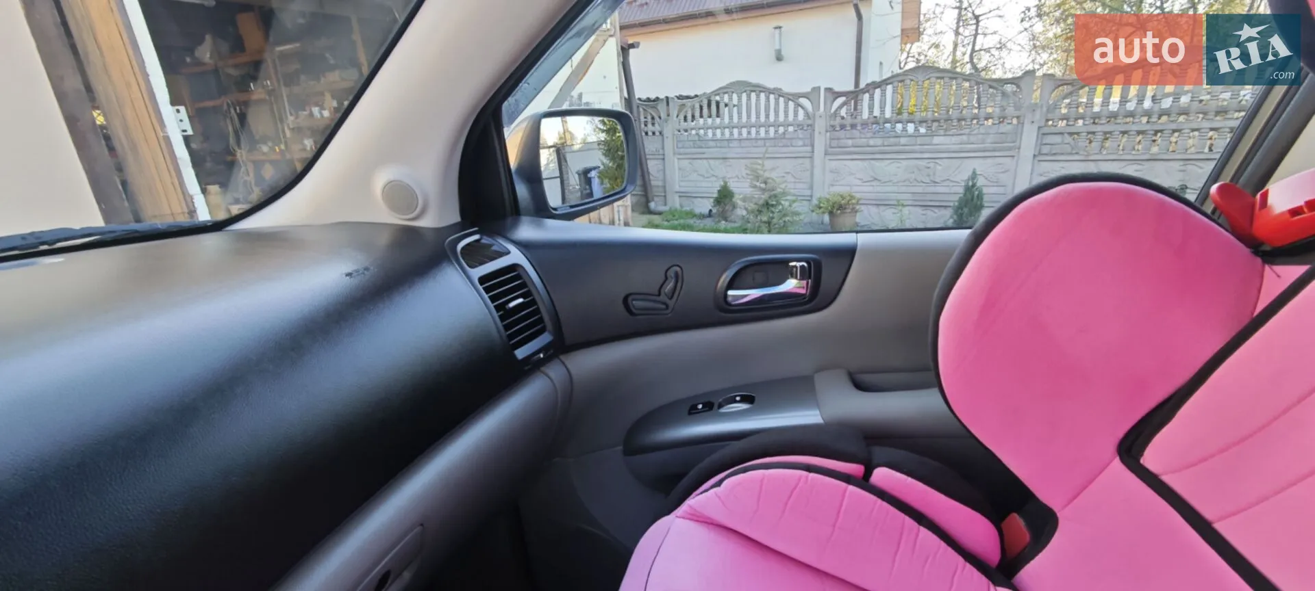 2010 Kia Carnival - мініатюра 7