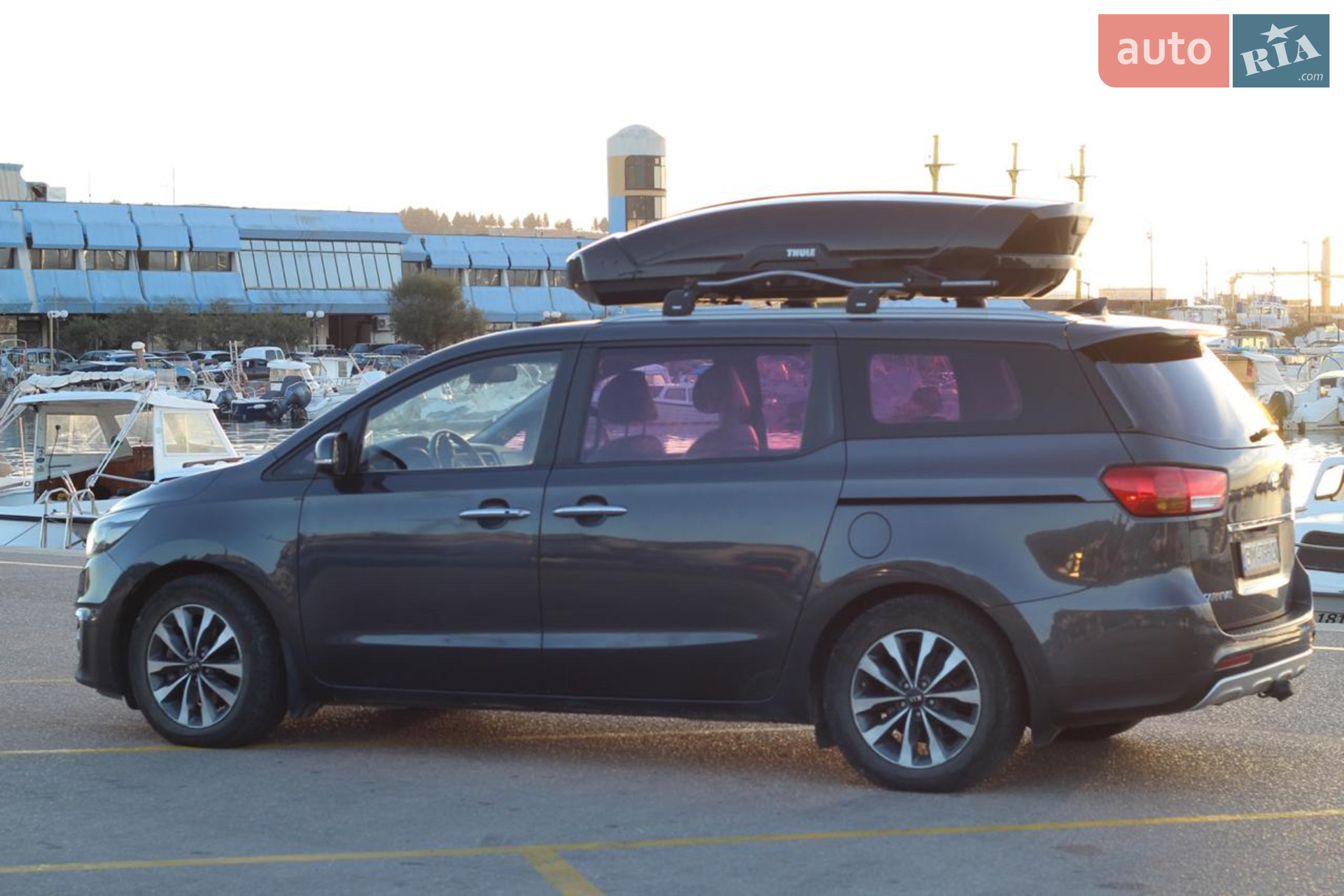 2015 Kia Carnival - мініатюра 4