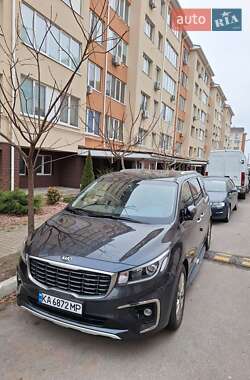 Минивэн Kia Carnival 2018 в Киеве