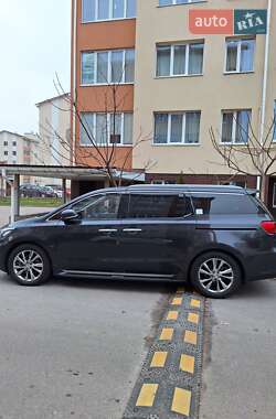 Мінівен Kia Carnival 2018 в Києві