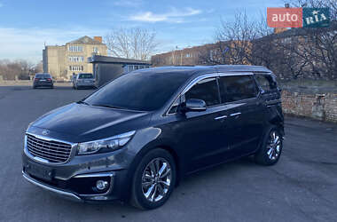 Мінівен Kia Carnival 2017 в Тульчині