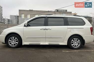 Мінівен Kia Carnival 2011 в Харкові