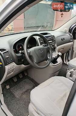 Минивэн Kia Carnival 2008 в 