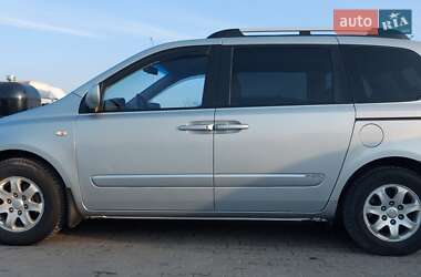 Мінівен Kia Carnival 2008 в Львові