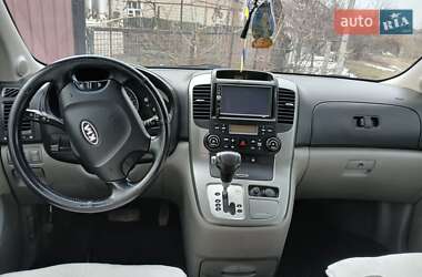 Минивэн Kia Carnival 2008 в 