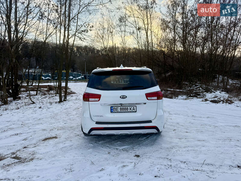Минивэн Kia Carnival 2017 в Житомире фото 15 Минивэн Kia Carnival 2017 в Житомире