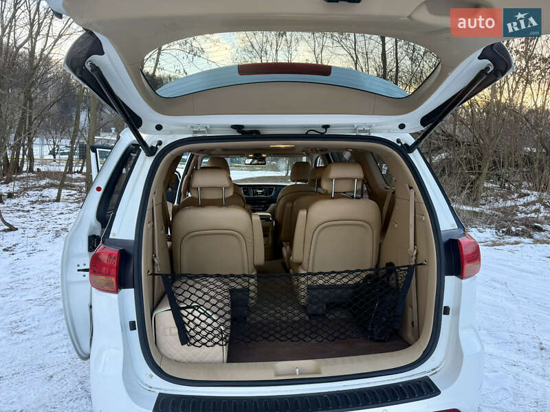 Минивэн Kia Carnival 2017 в Житомире фото 22 Минивэн Kia Carnival 2017 в Житомире