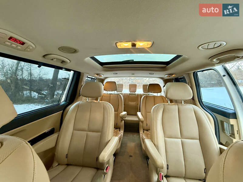 Минивэн Kia Carnival 2017 в Житомире фото 30 Минивэн Kia Carnival 2017 в Житомире