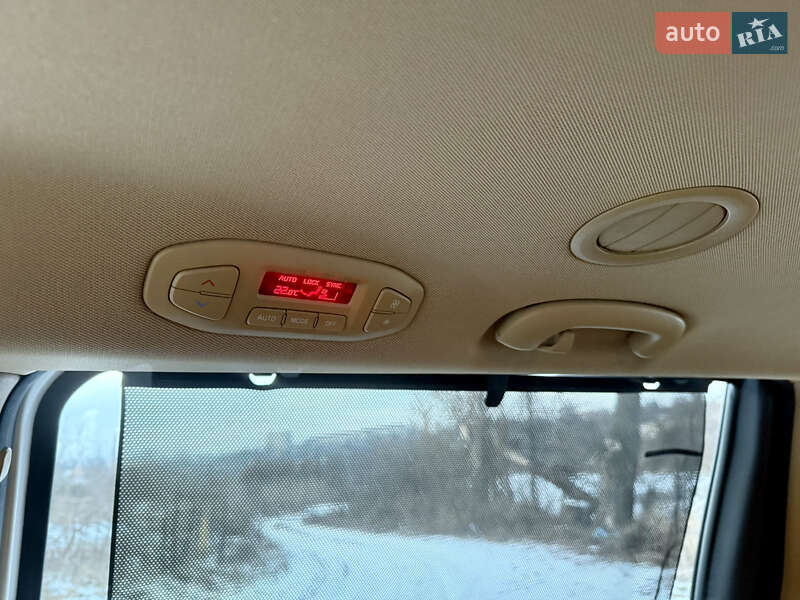 Минивэн Kia Carnival 2017 в Житомире фото 38 Минивэн Kia Carnival 2017 в Житомире