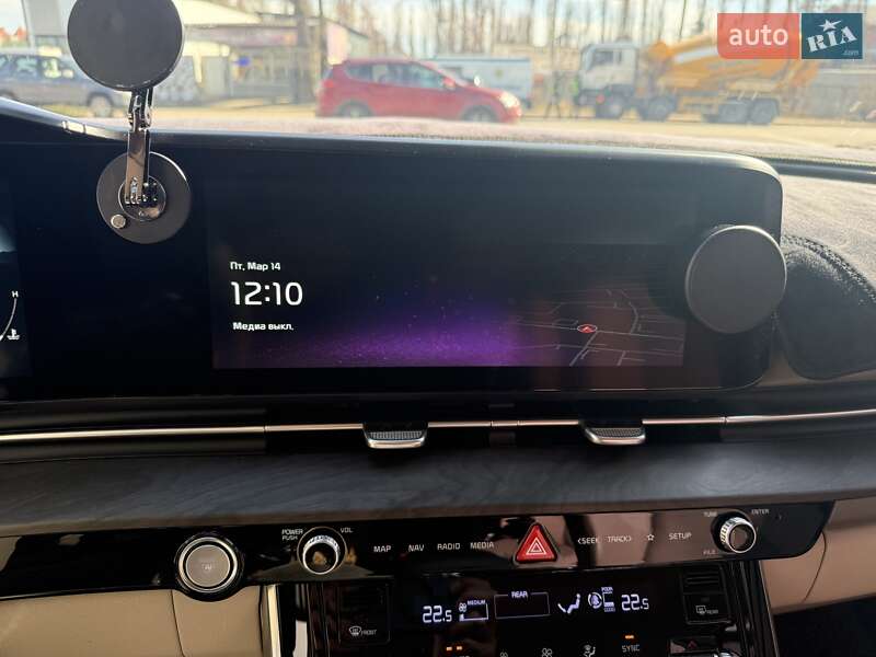 Минивэн Kia Carnival 2022 в Киеве