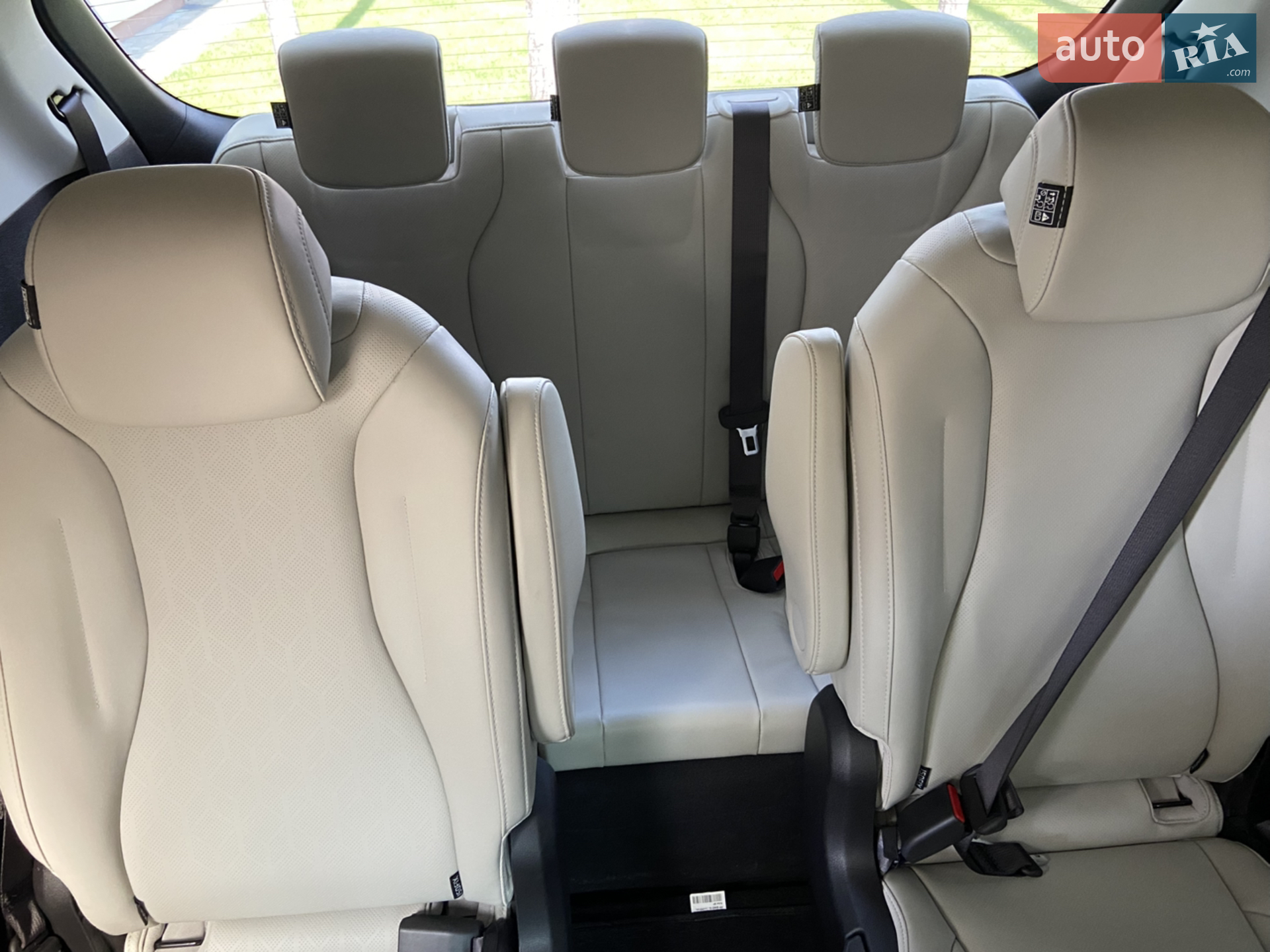 2023 Kia Carnival - мініатюра 23