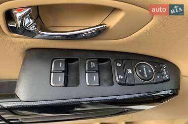 Минивэн Kia Carnival 2017 в 