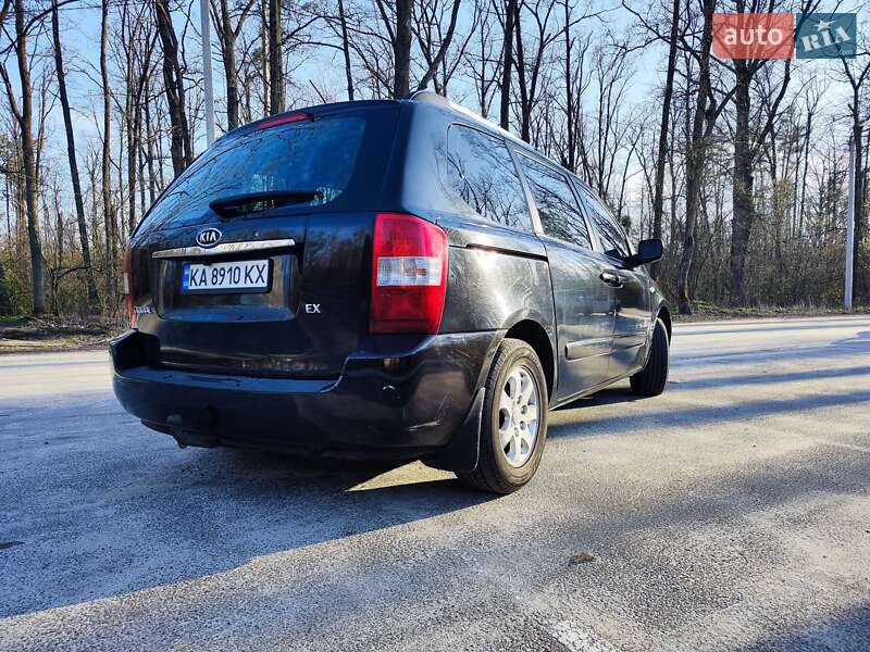 Мінівен Kia Carnival 2007 в Києві