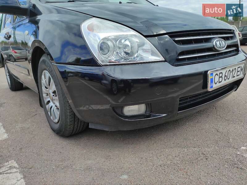 Мінівен Kia Carnival 2006 в Чернігові