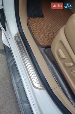 Минивэн Kia Carnival 2019 в 