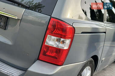 Минивэн Kia Carnival 2006 в 