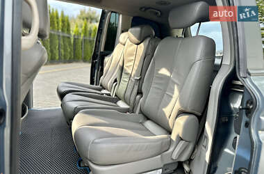 Минивэн Kia Carnival 2006 в 