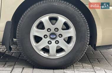 Мінівен Kia Carnival 2008 в 