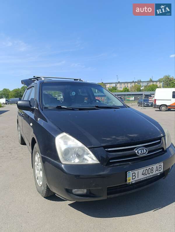 Минивэн Kia Carnival 2007 в Полтаве