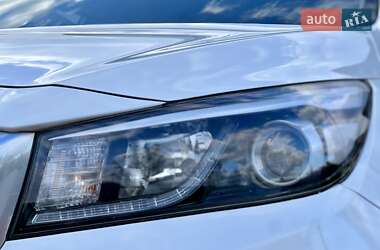 Мінівен Kia Carnival 2017 в 