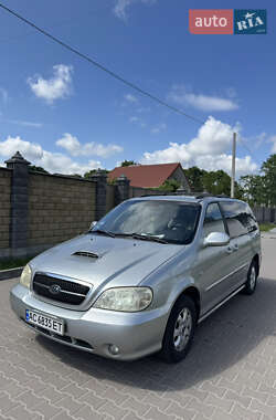 Минивэн Kia Carnival 2004 в Ровно