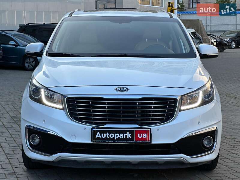Мінівен Kia Carnival 2017 в Одесі