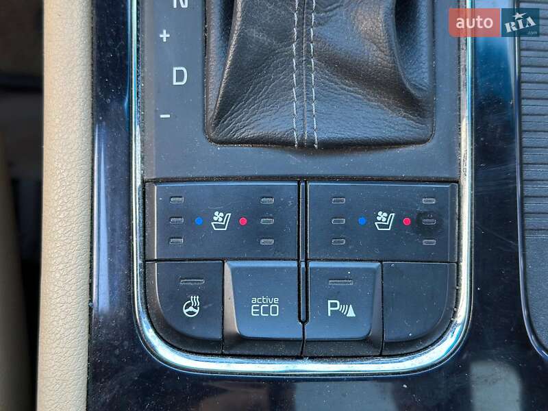 Мінівен Kia Carnival 2017 в Одесі