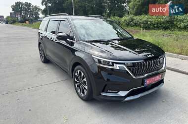 Минивэн Kia Carnival 2022 в Киеве