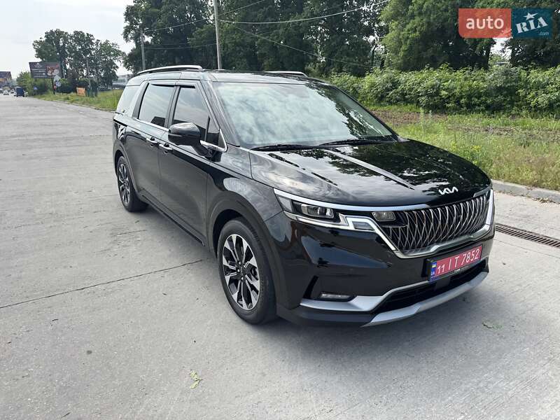 Минивэн Kia Carnival 2022 в Киеве