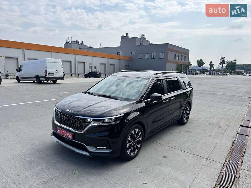 Минивэн Kia Carnival 2022 в Киеве