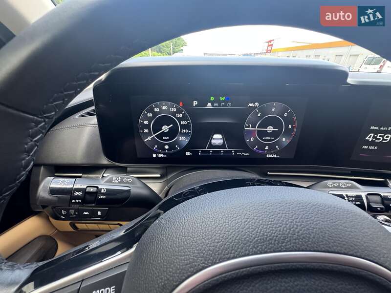 Минивэн Kia Carnival 2022 в Киеве
