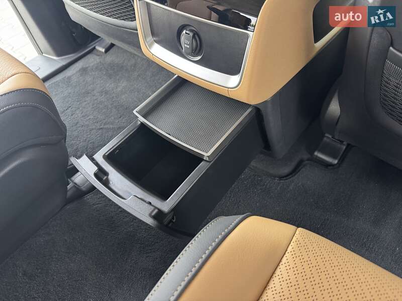 Минивэн Kia Carnival 2023 в Киеве фото 26 Минивэн Kia Carnival 2023 в Киеве